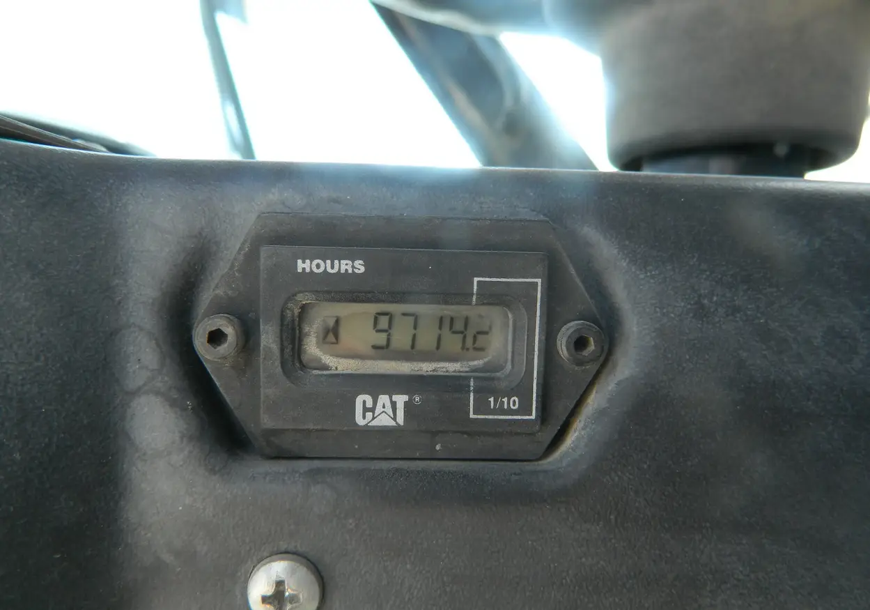 1999 Caterpillar 906 wheel loader For Sale | Low Hours | Live Auction