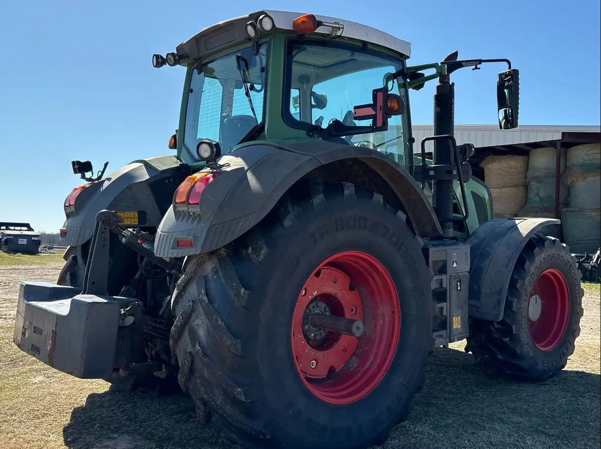 2013 Fendt 828 Vario MFWD Tractor For Sale | Low Hours | Live Auction