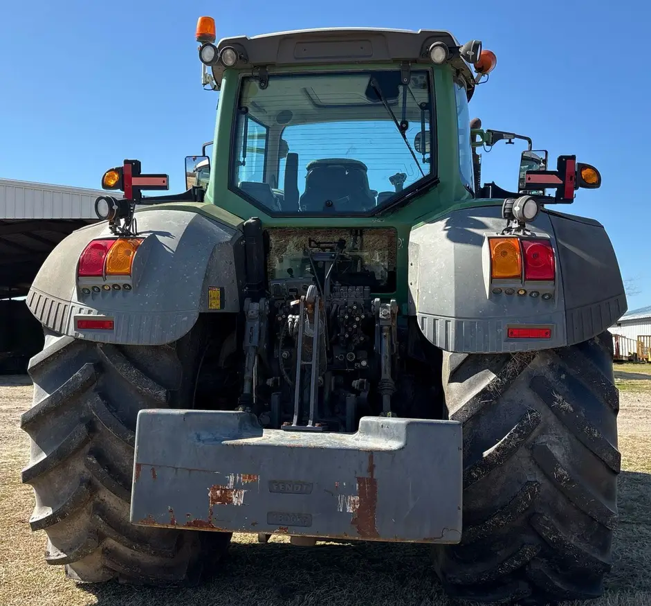 2013 Fendt 828 Vario MFWD Tractor For Sale | Low Hours | Live Auction