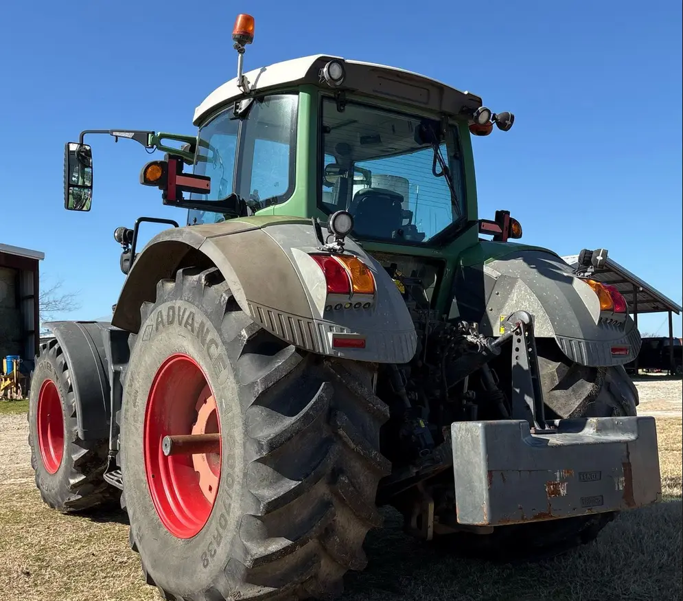 2013 Fendt 828 Vario MFWD Tractor For Sale | Low Hours | Live Auction