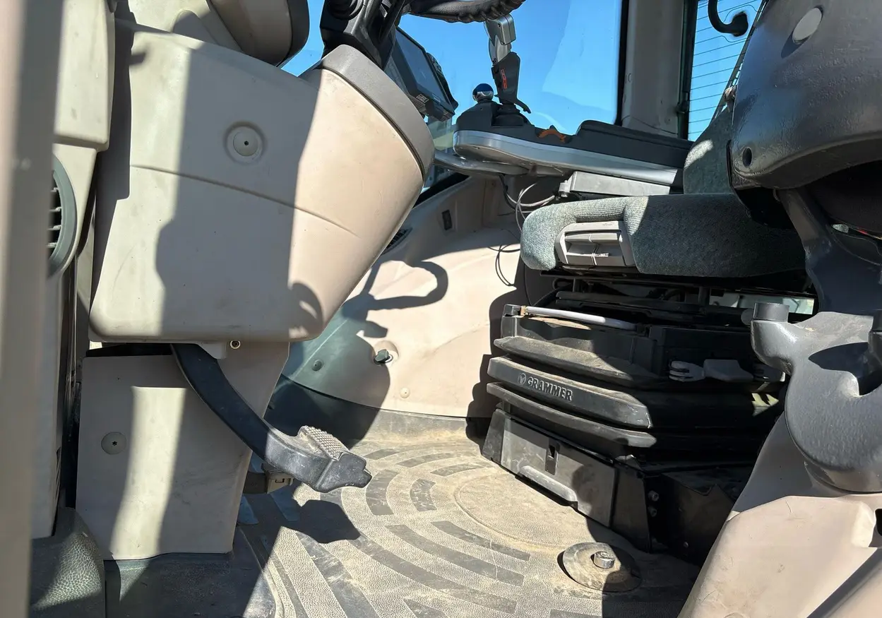 2013 Fendt 828 Vario MFWD Tractor For Sale | Low Hours | Live Auction