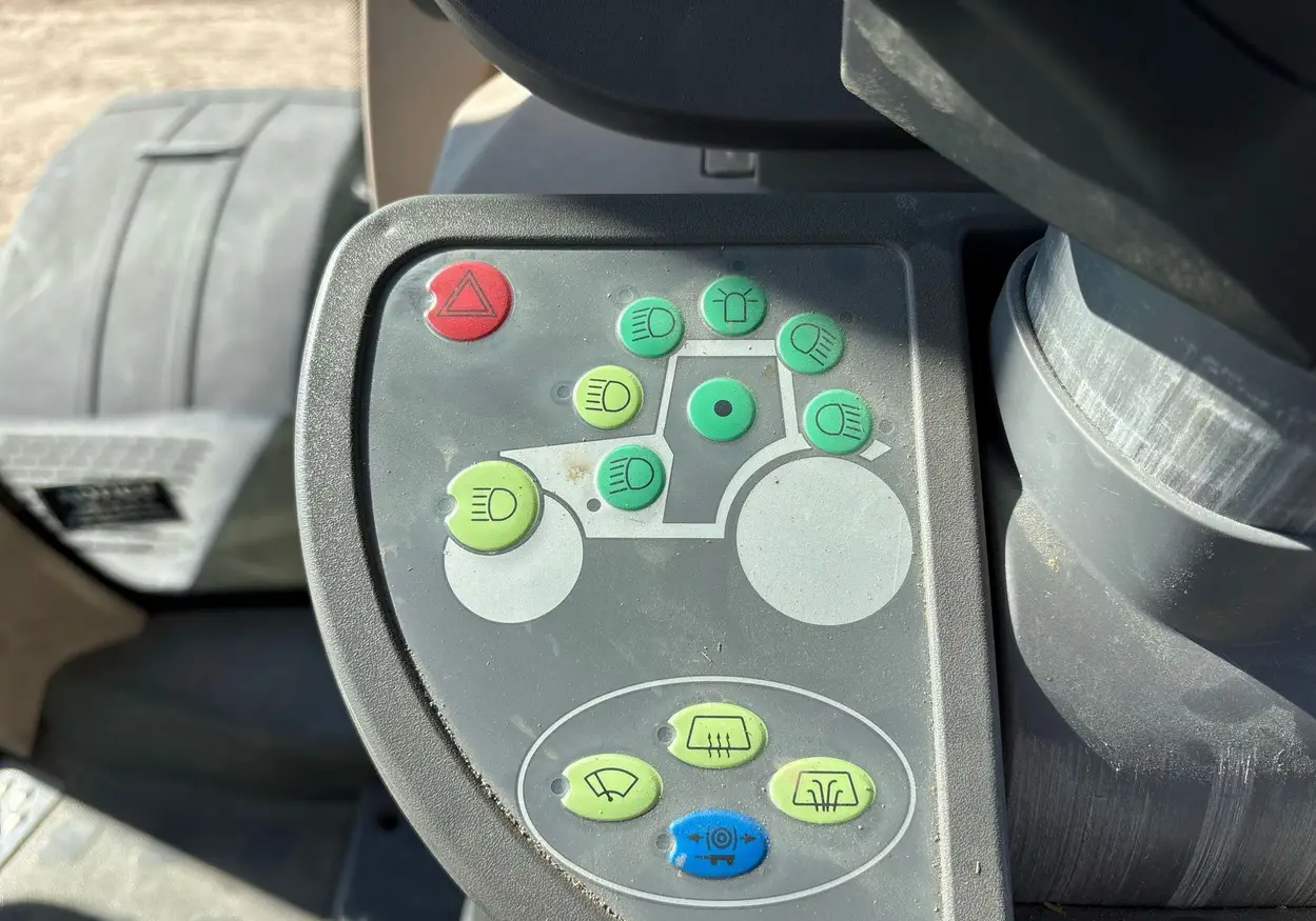 2013 Fendt 828 Vario MFWD Tractor For Sale | Low Hours | Live Auction