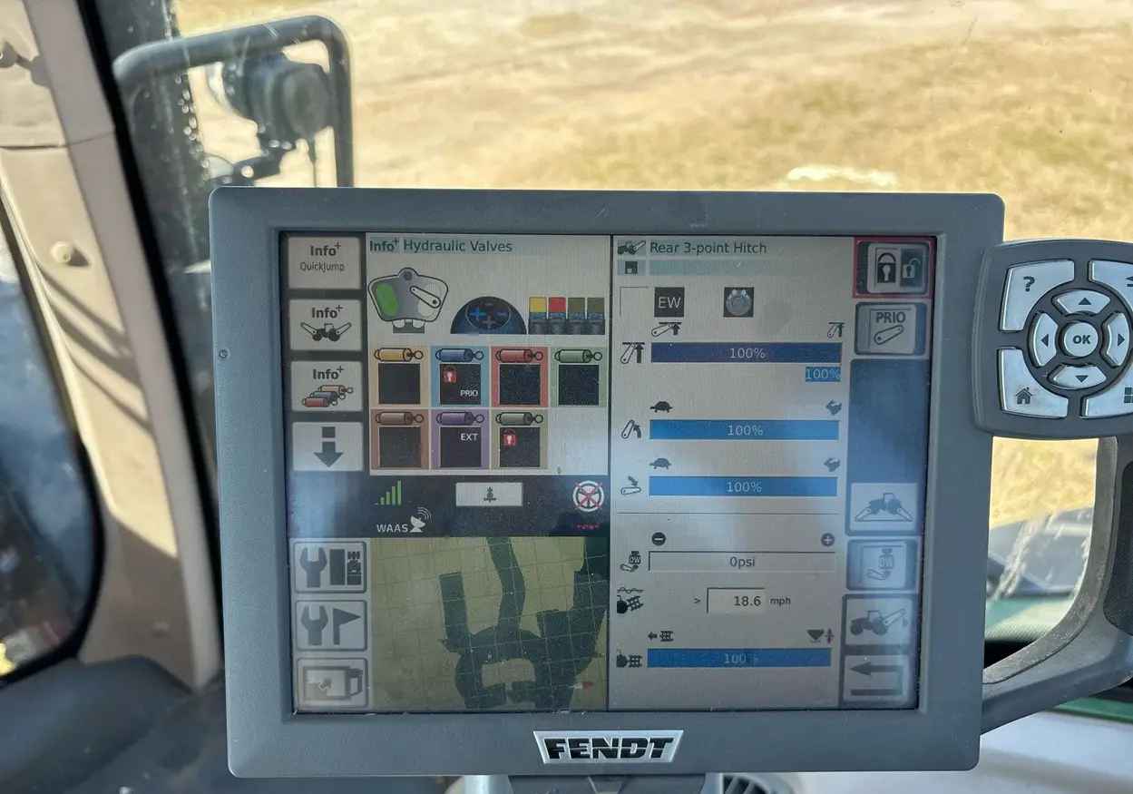 2013 Fendt 828 Vario MFWD Tractor For Sale | Low Hours | Live Auction