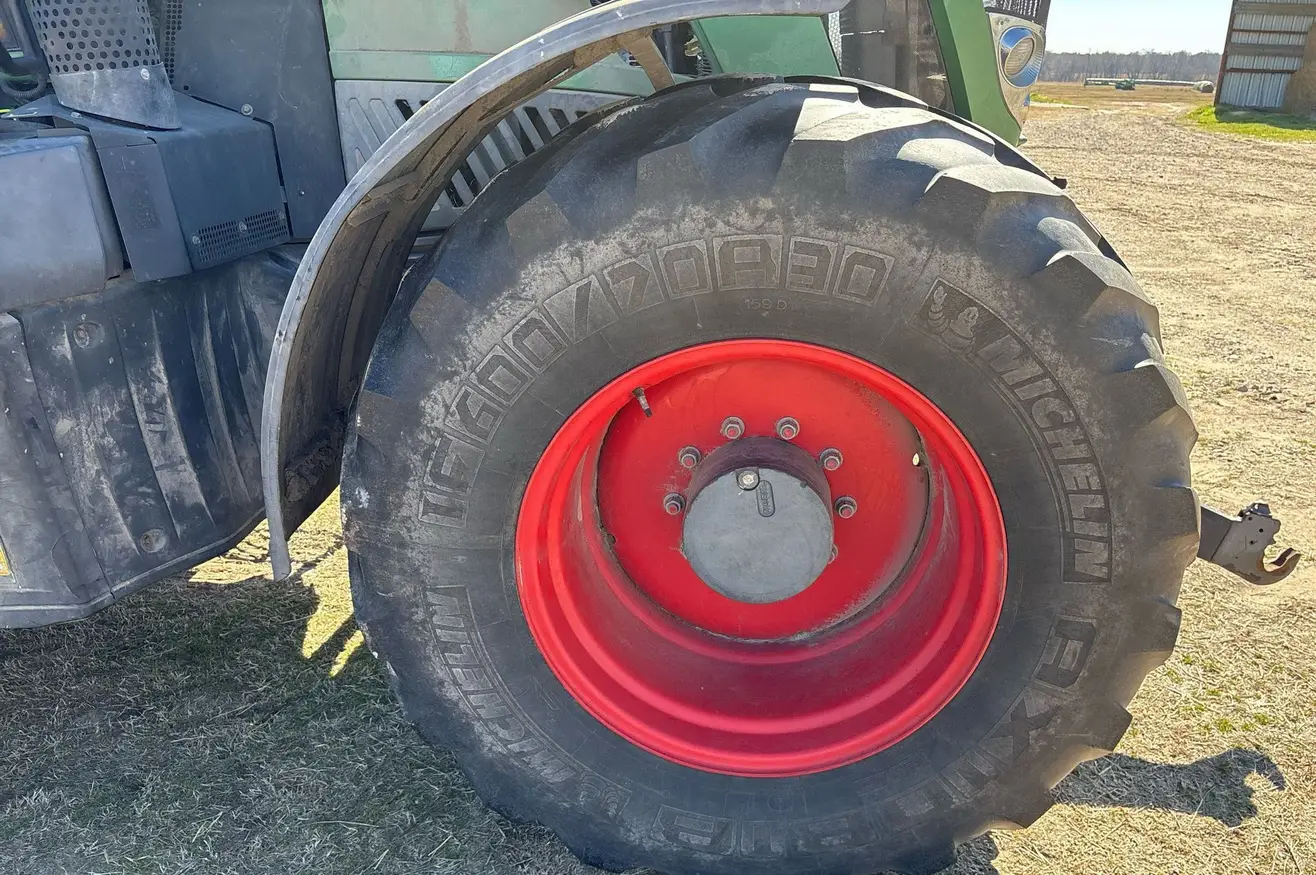 2013 Fendt 828 Vario MFWD Tractor For Sale | Low Hours | Live Auction