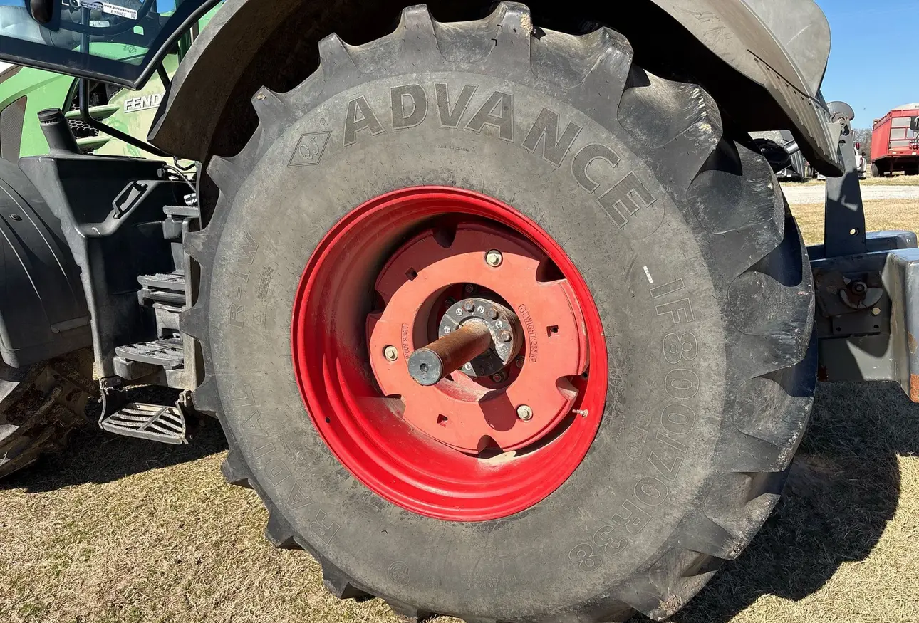 2013 Fendt 828 Vario MFWD Tractor For Sale | Low Hours | Live Auction