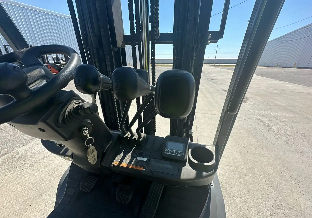 2018 Toyota 8FGCU25 Forklift For Sale | Low Hours | Live Auction