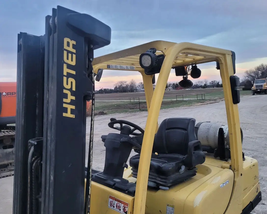 2015 Hyster H60FT Forklift For Sale | Low Hours | Live Auction