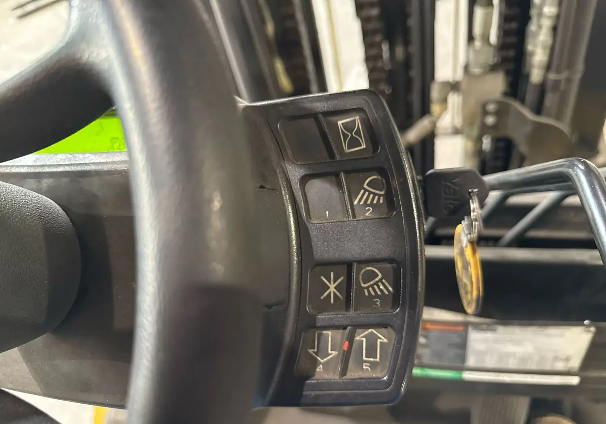 2018 Yale GLP050 Forklift For Sale | Low Hours | Live Auction