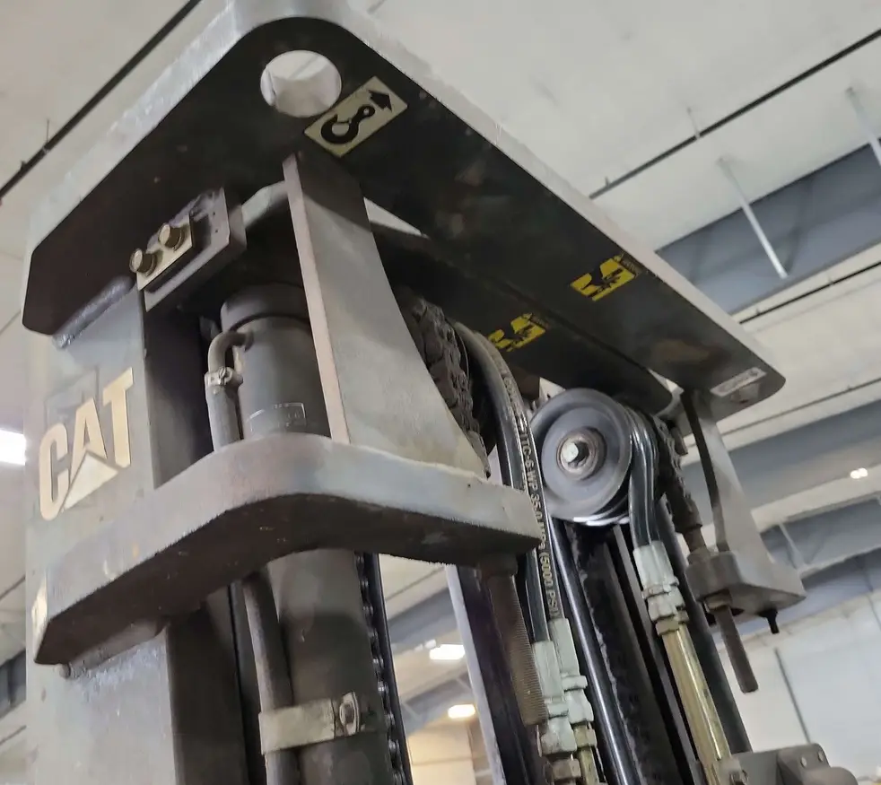 1998 Caterpillar GP25 Forklift For Sale | Low Hours | Live Auction