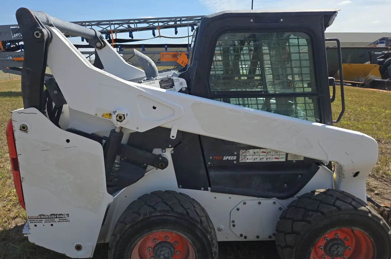 2022 Bobcat S76 skid steer loader For Sale | Low Hours | Live Auction
