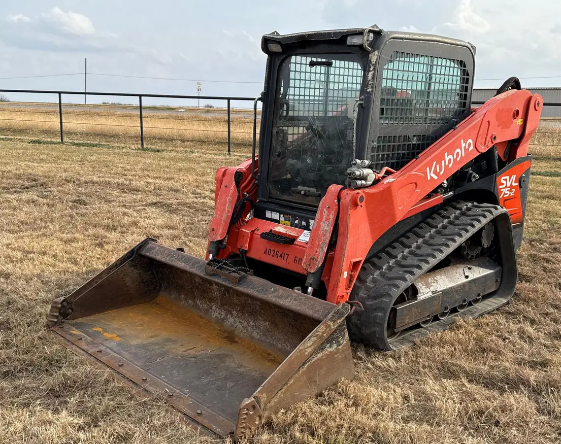 2022 Kubota SVL75-2 tracked skid steer loader For Sale | Low Hours | Live Auction