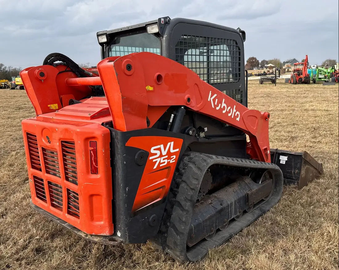 2022 Kubota SVL75-2 tracked skid steer loader For Sale | Low Hours | Live Auction