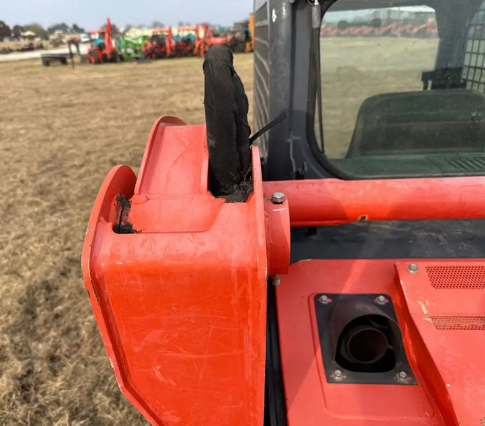 2022 Kubota SVL75-2 tracked skid steer loader For Sale | Low Hours | Live Auction