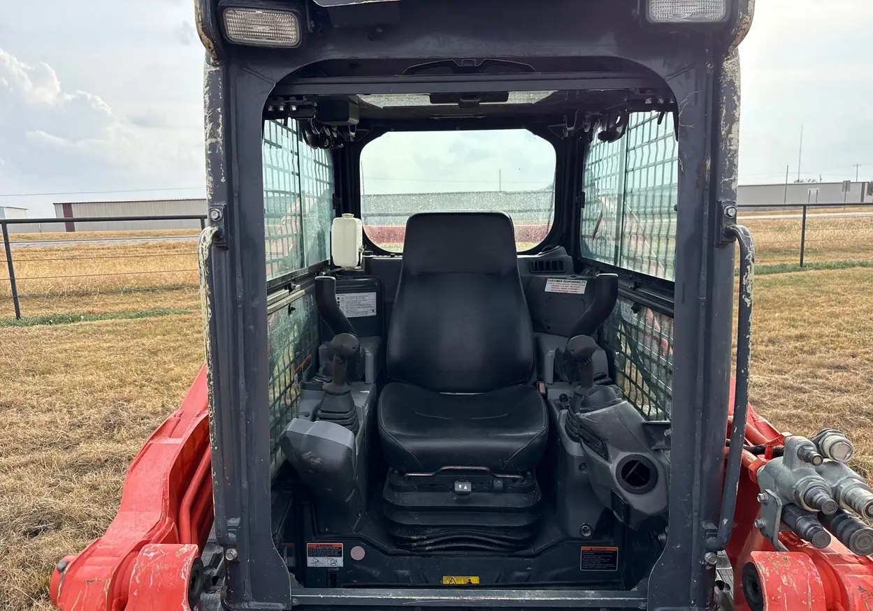 2022 Kubota SVL75-2 tracked skid steer loader For Sale | Low Hours | Live Auction