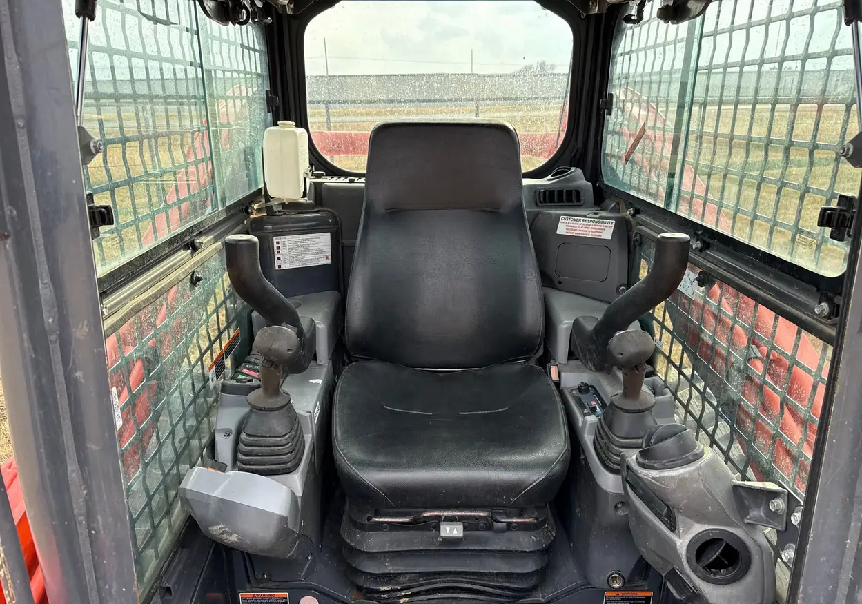 2022 Kubota SVL75-2 tracked skid steer loader For Sale | Low Hours | Live Auction