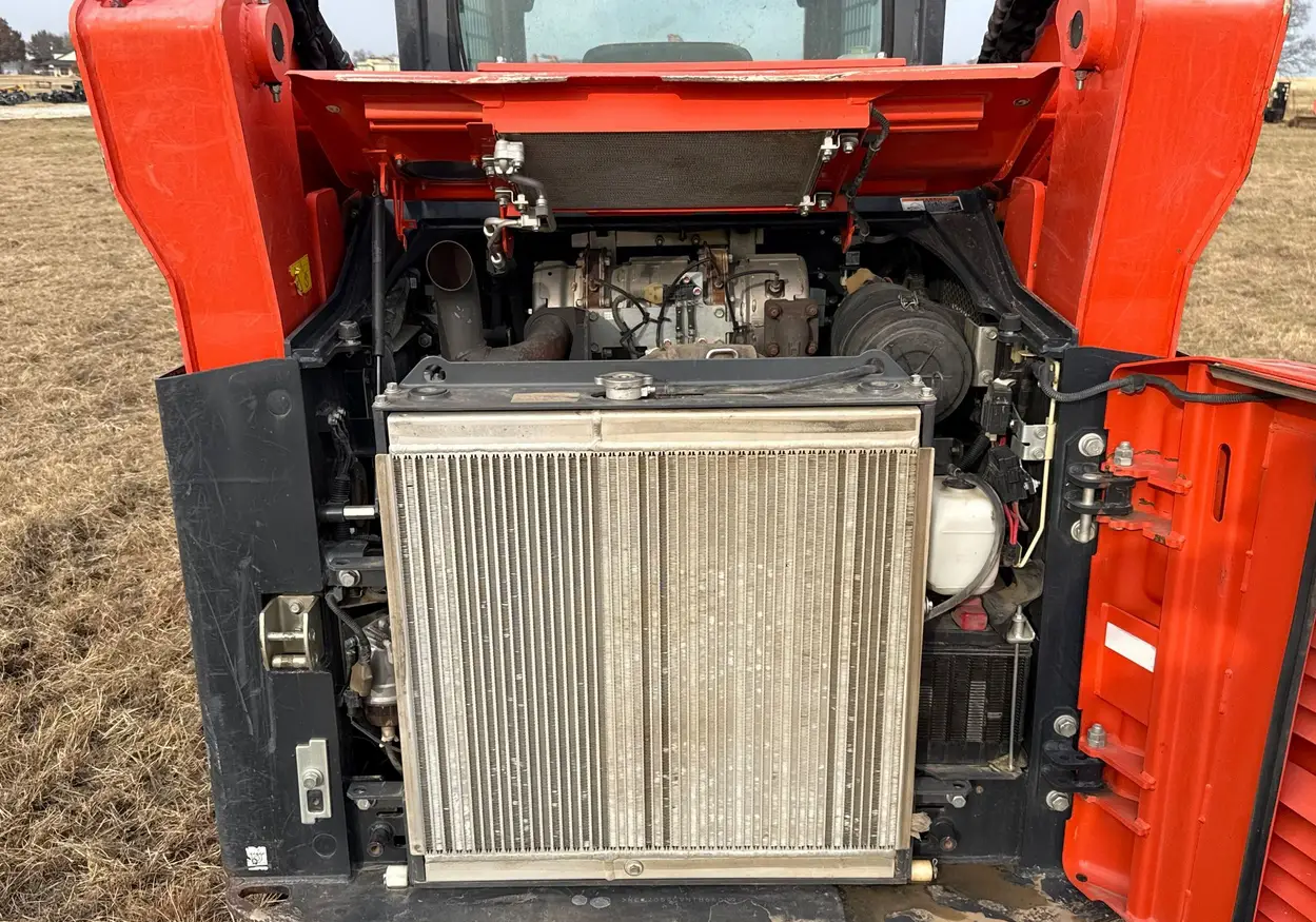 2022 Kubota SVL75-2 tracked skid steer loader For Sale | Low Hours | Live Auction