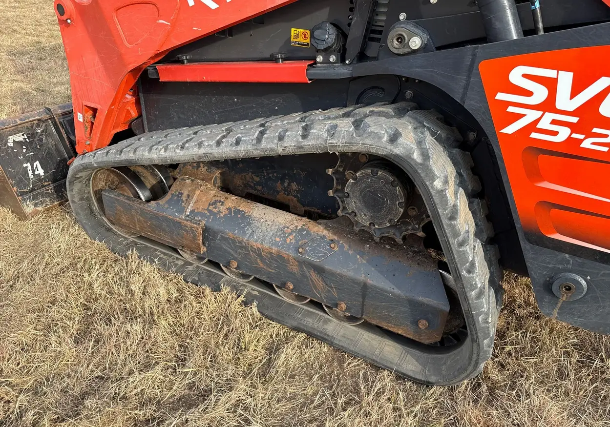 2022 Kubota SVL75-2 tracked skid steer loader For Sale | Low Hours | Live Auction
