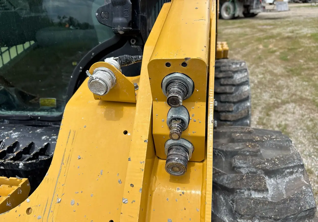 2021 Caterpillar 262D3 tracked skid steer loader For Sale | Low Hours | Live Auction