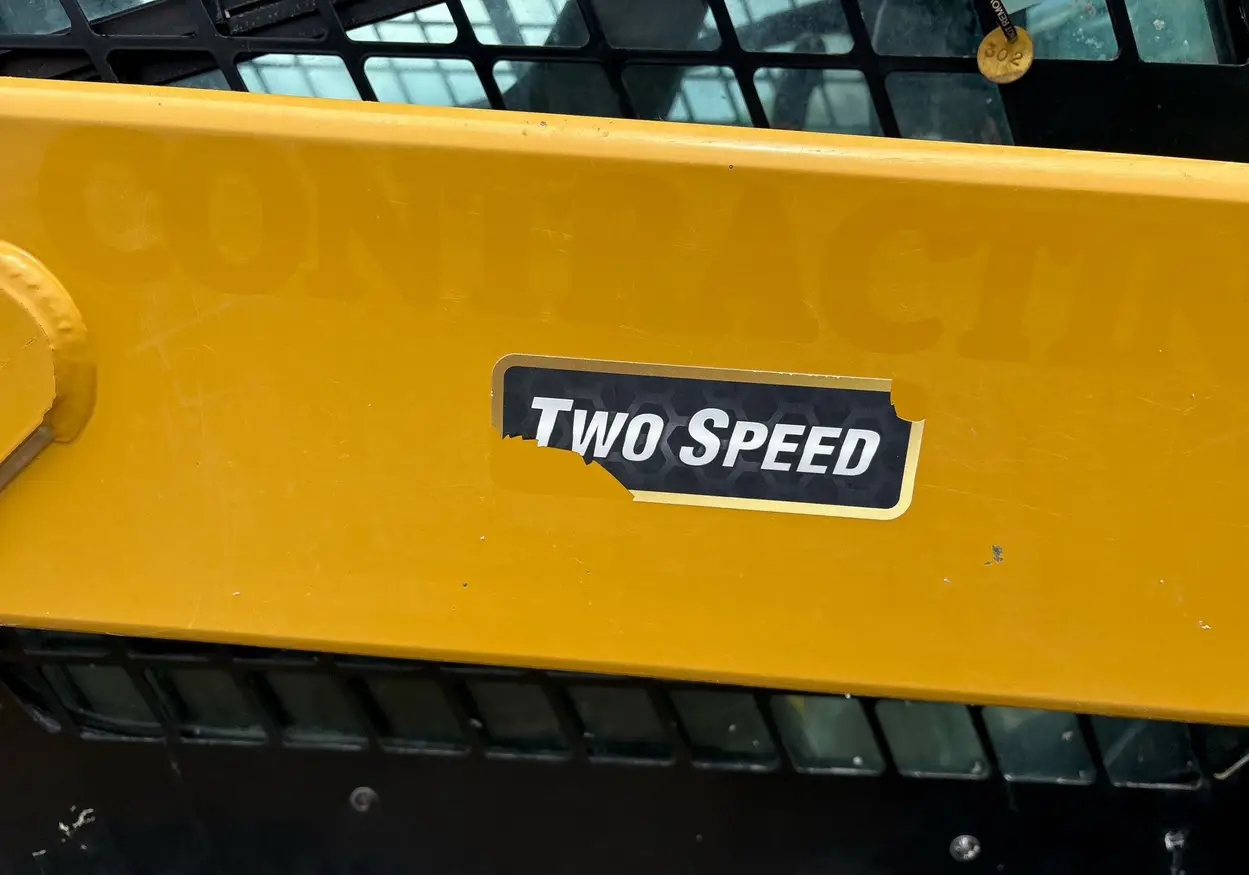 2021 Caterpillar 262D3 tracked skid steer loader For Sale | Low Hours | Live Auction