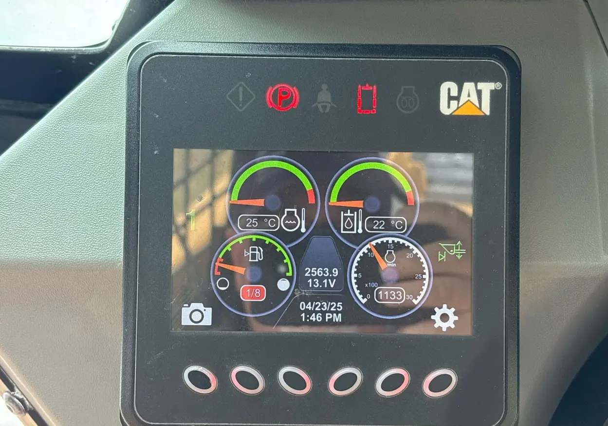 2021 Caterpillar 262D3 tracked skid steer loader For Sale | Low Hours | Live Auction