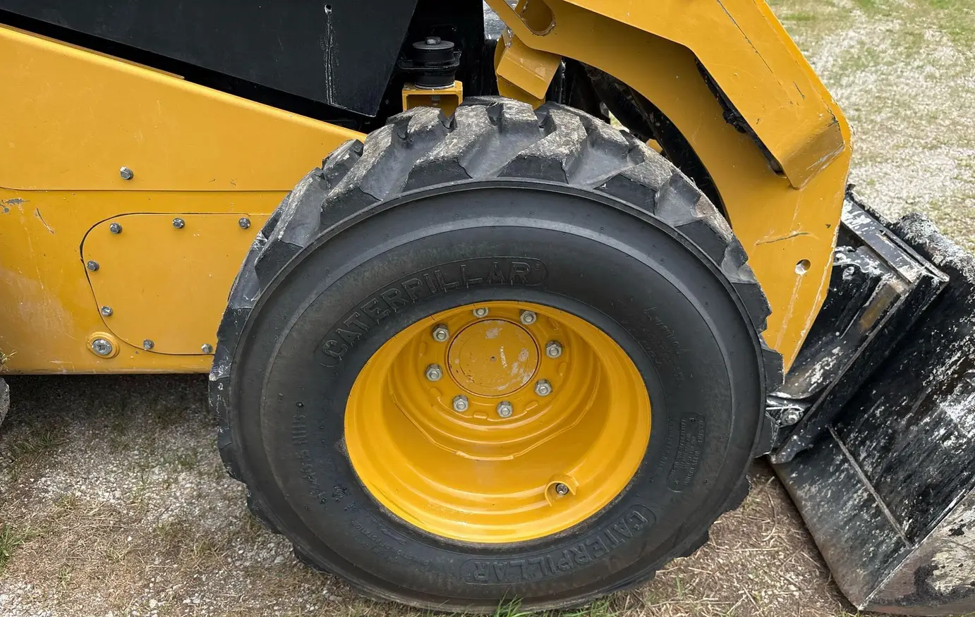 2021 Caterpillar 262D3 tracked skid steer loader For Sale | Low Hours | Live Auction
