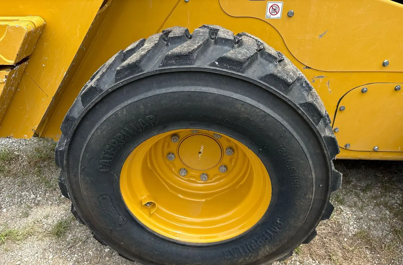 2021 Caterpillar 262D3 tracked skid steer loader For Sale | Low Hours | Live Auction