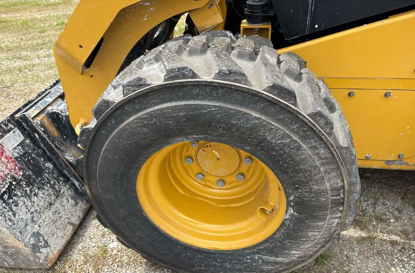 2021 Caterpillar 262D3 tracked skid steer loader For Sale | Low Hours | Live Auction