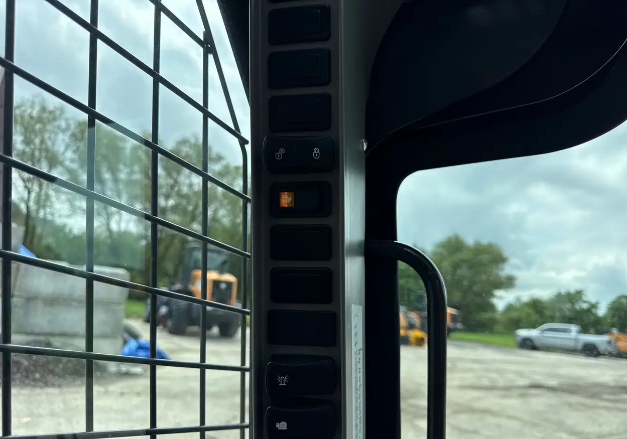 2023 Case SV280B skid steer loader For Sale | Low Hours | Live Auction