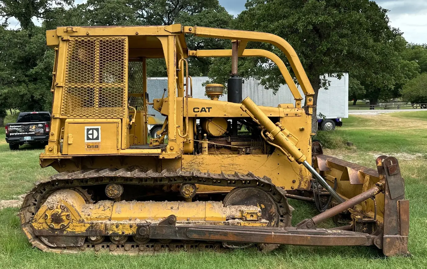 Caterpillar D5 Dozer For Sale | Low Hours | Live Auction