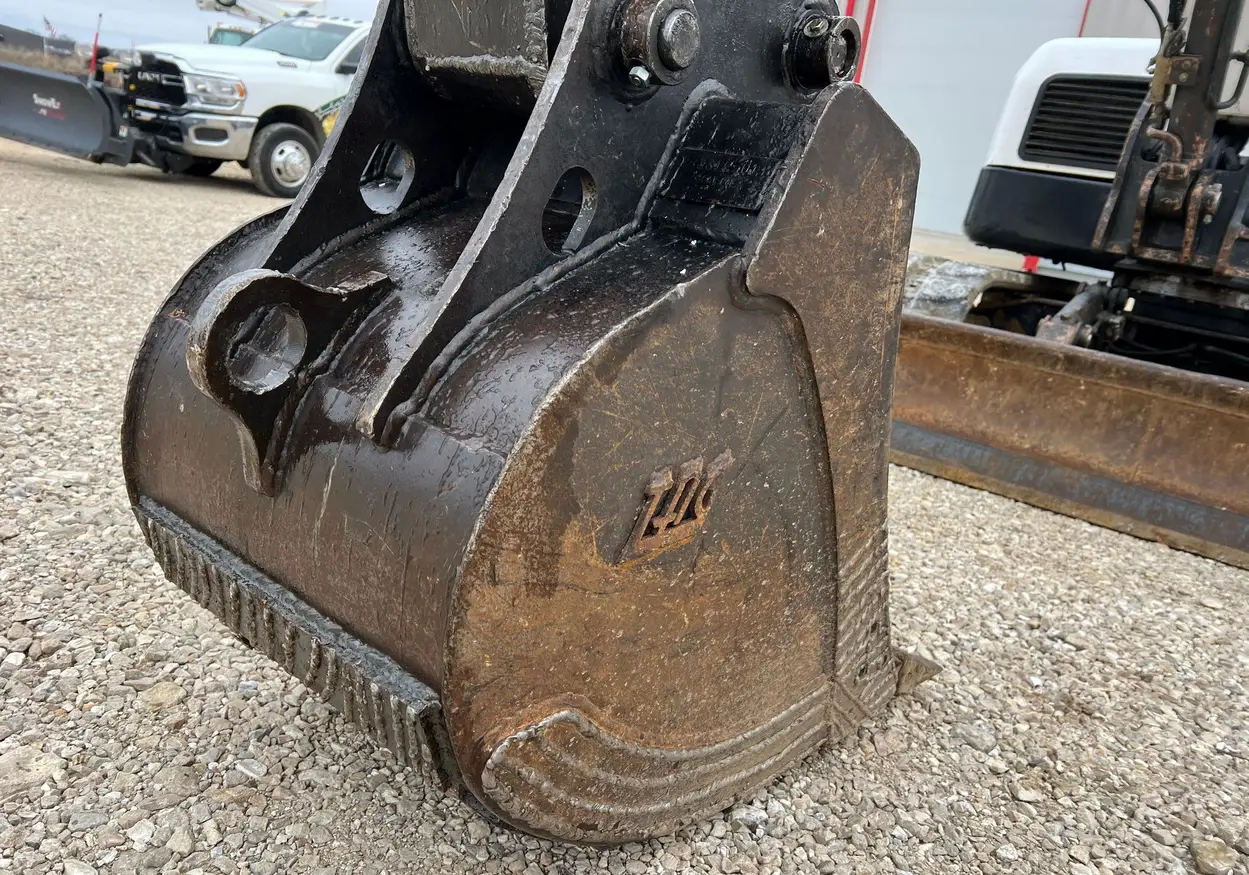 2011 Bobcat E80 Mini Excavator For Sale | Low Hours | Live Auction