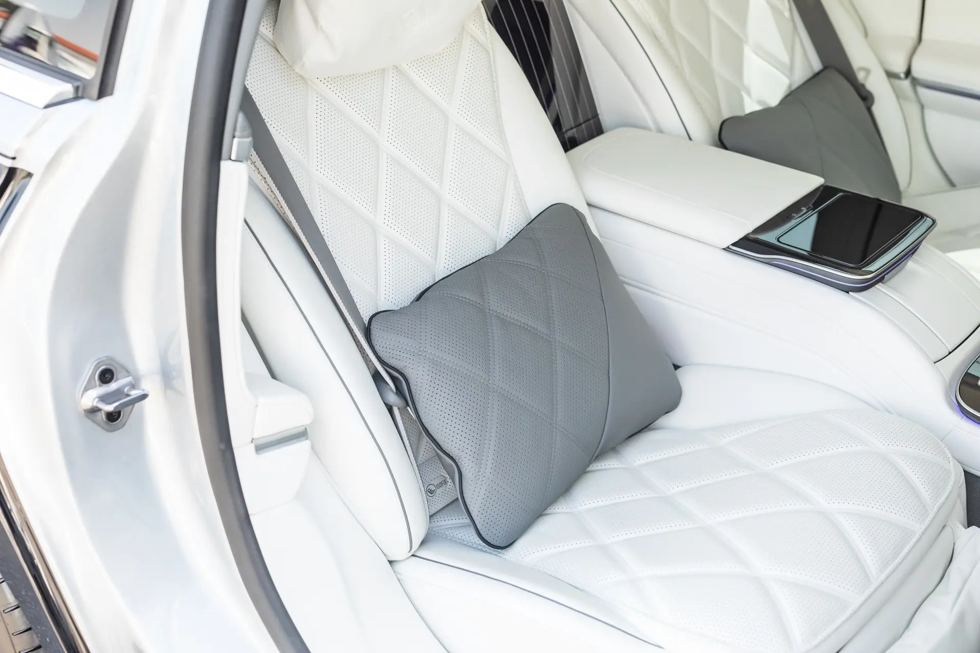 2023 Mercedes-Benz Maybach S 580 For Sale | Low Miles | Live Auction