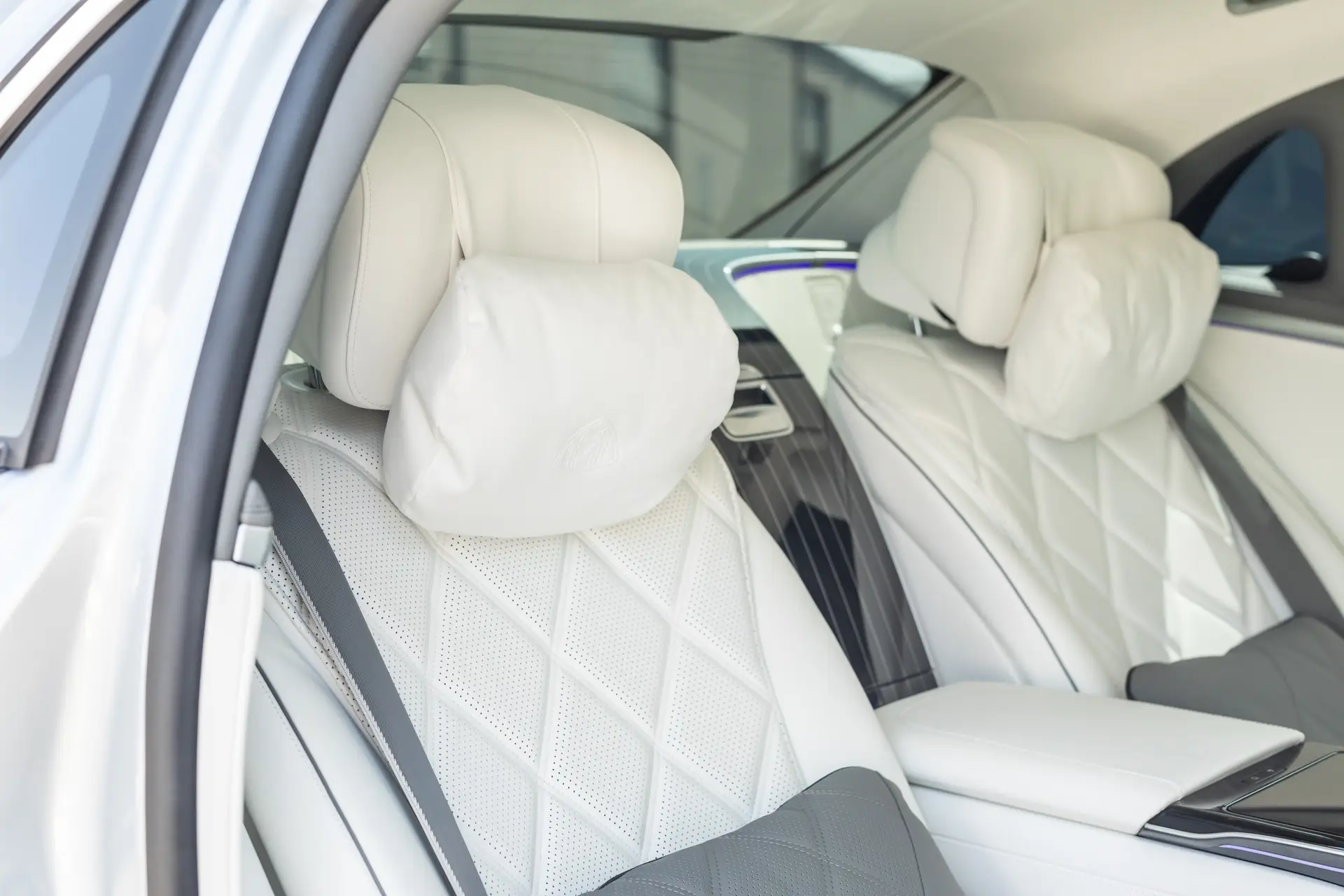 2023 Mercedes-Benz Maybach S 580 For Sale | Low Miles | Live Auction