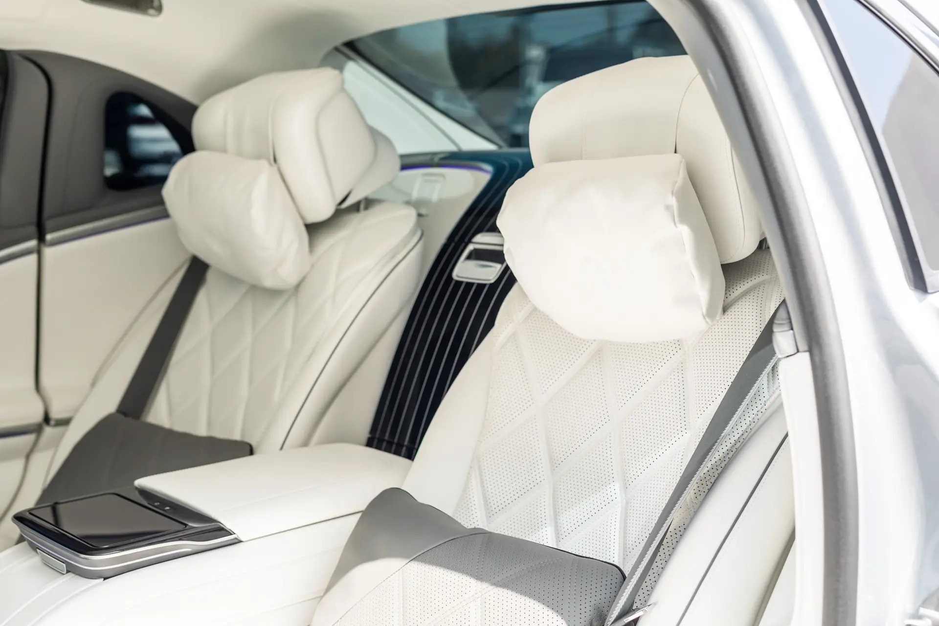 2023 Mercedes-Benz Maybach S 580 For Sale | Low Miles | Live Auction