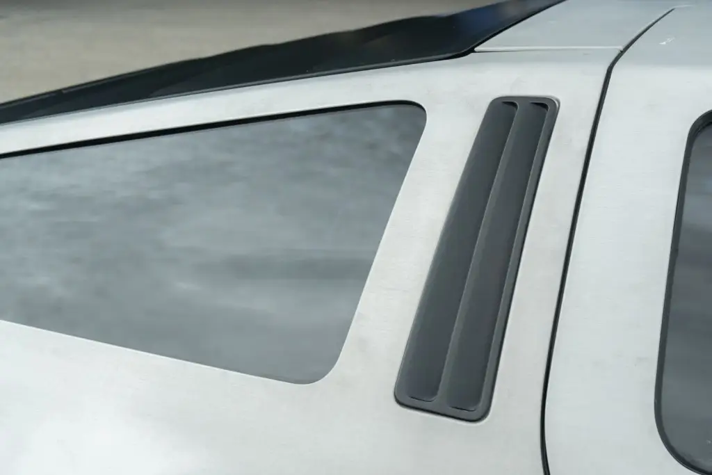 1981 DeLorean DMC-12 - Image 34