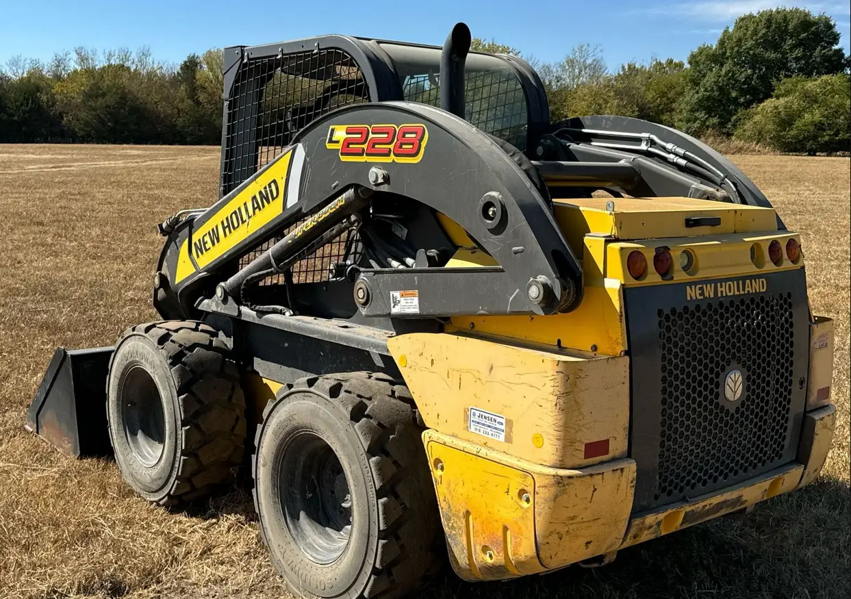 2019 New Holland L228 skid steer loader