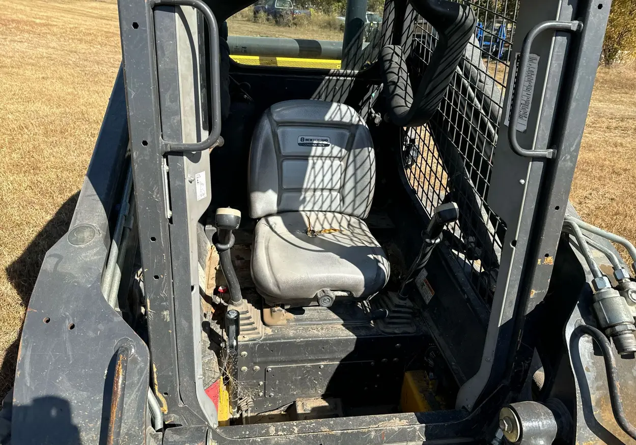 2019 New Holland L228 skid steer loader