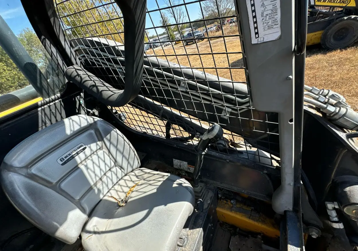 2019 New Holland L228 skid steer loader