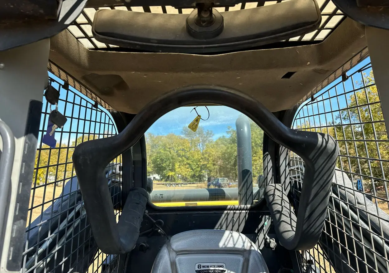2019 New Holland L228 skid steer loader