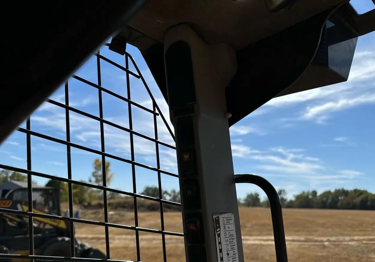 2019 New Holland L228 skid steer loader