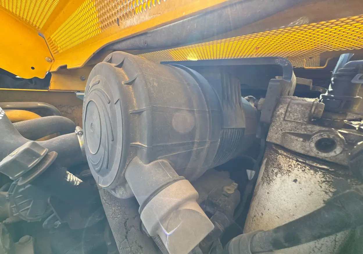 2019 New Holland L228 skid steer loader