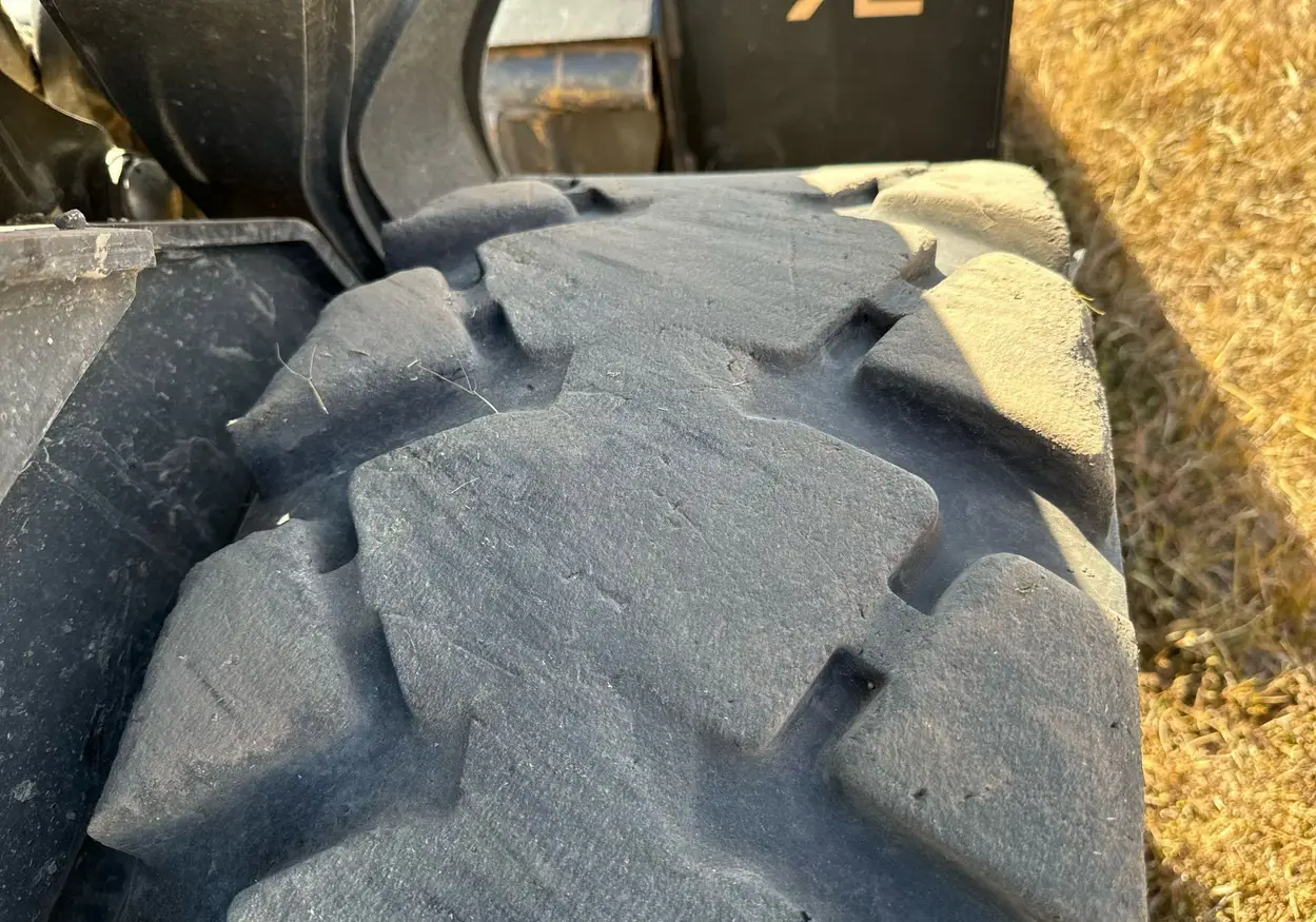 2019 New Holland L228 skid steer loader