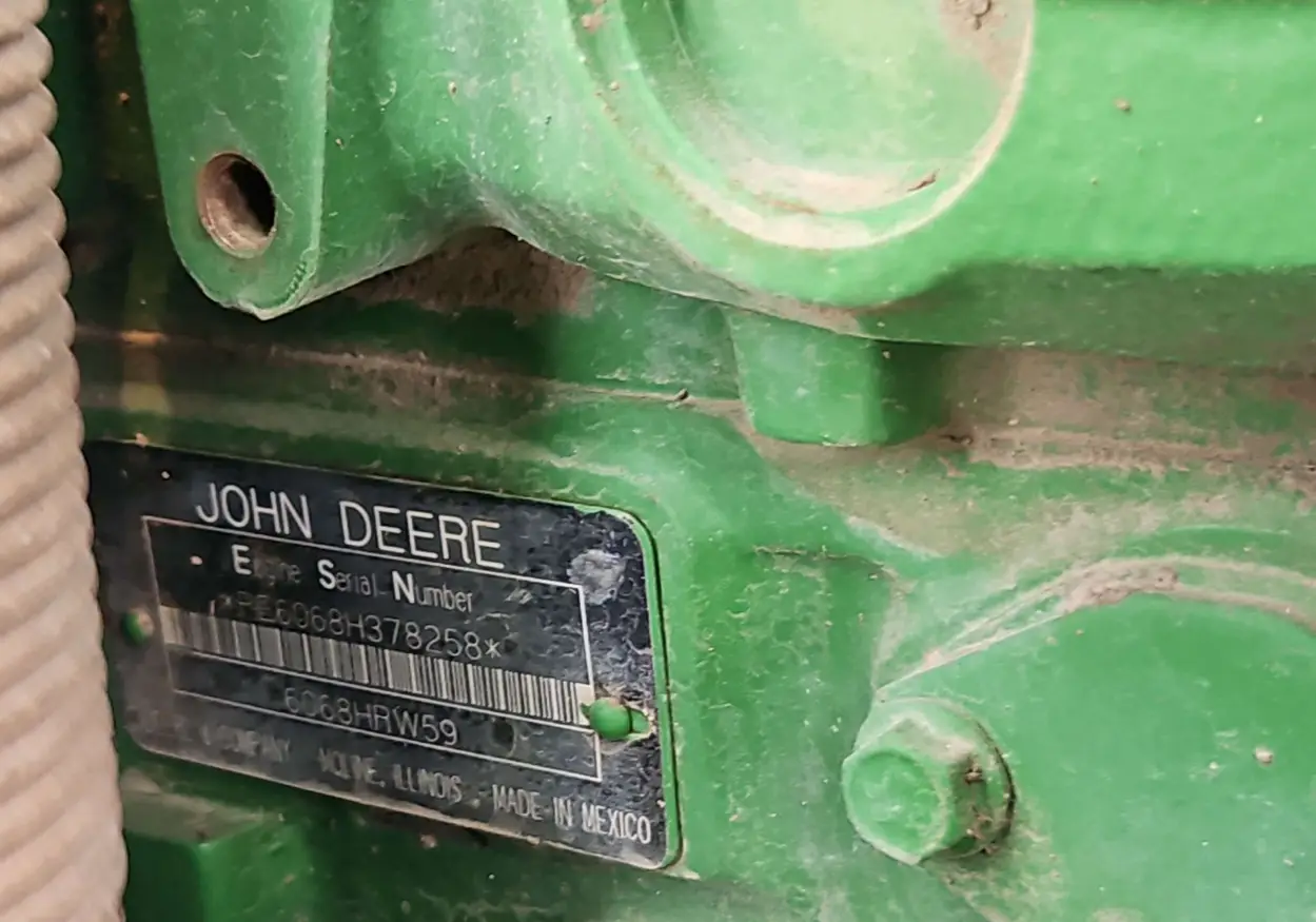 2004 John Deere 7320 MFWD tractor