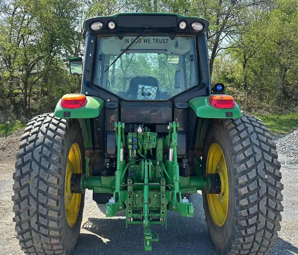 2021 John Deere 6110M MFWD tractor