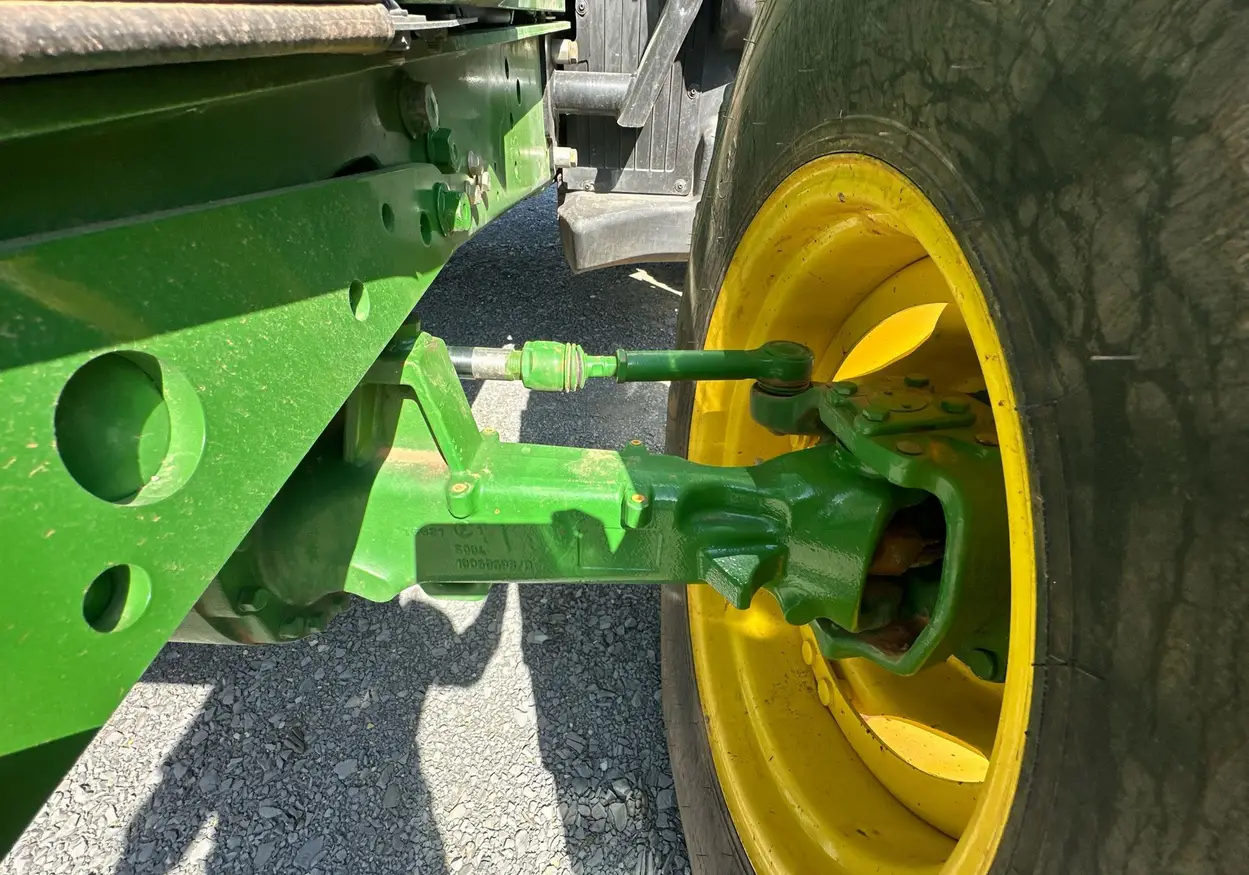 2021 John Deere 6110M MFWD tractor