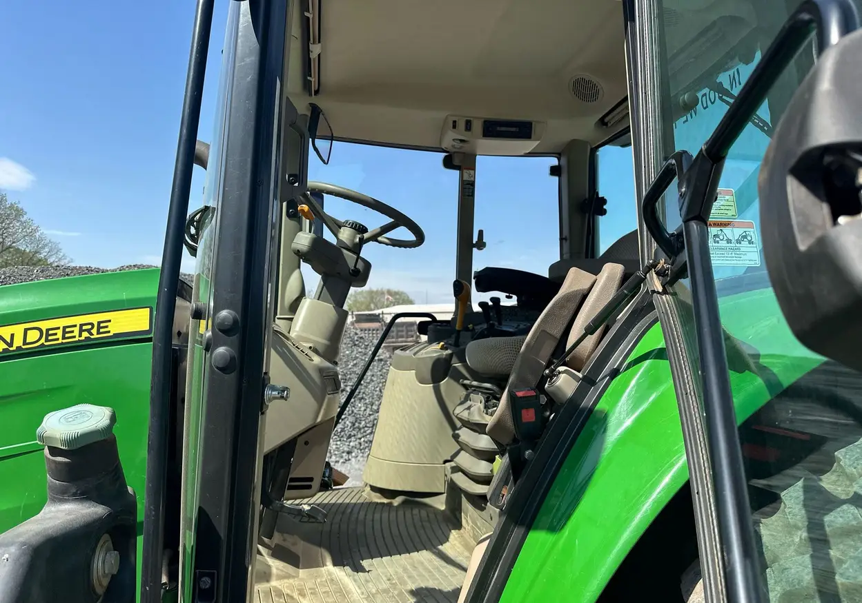 2021 John Deere 6110M MFWD tractor
