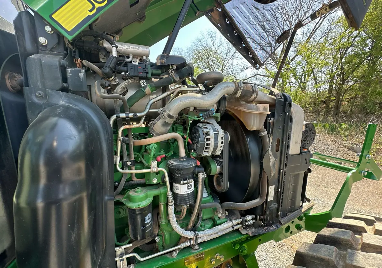 2021 John Deere 6110M MFWD tractor