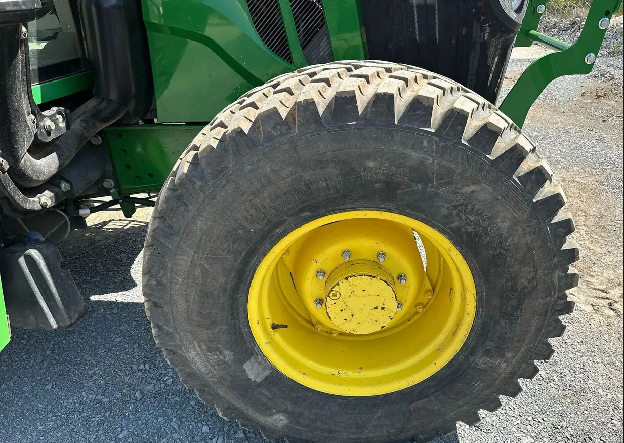 2021 John Deere 6110M MFWD tractor