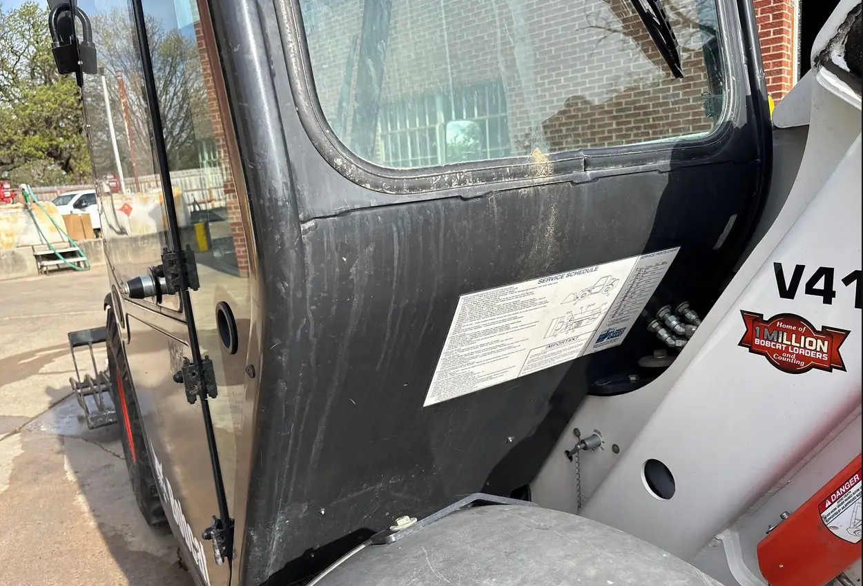 2016 Bobcat V417 telehandler