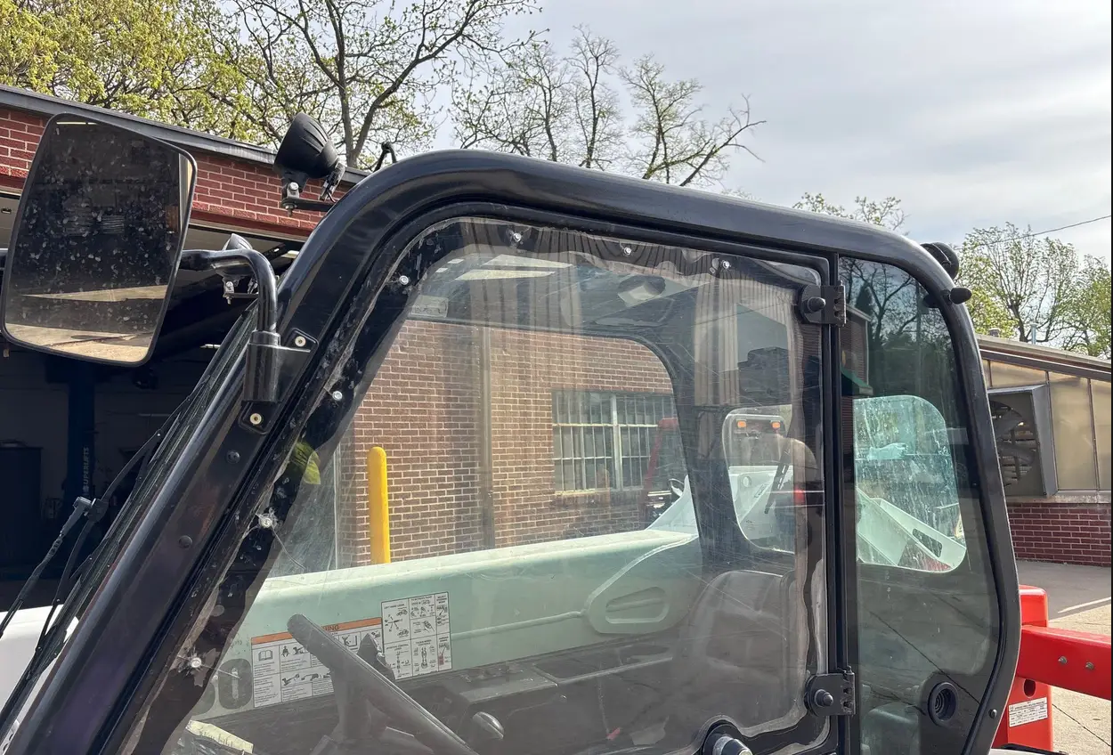 2016 Bobcat V417 telehandler