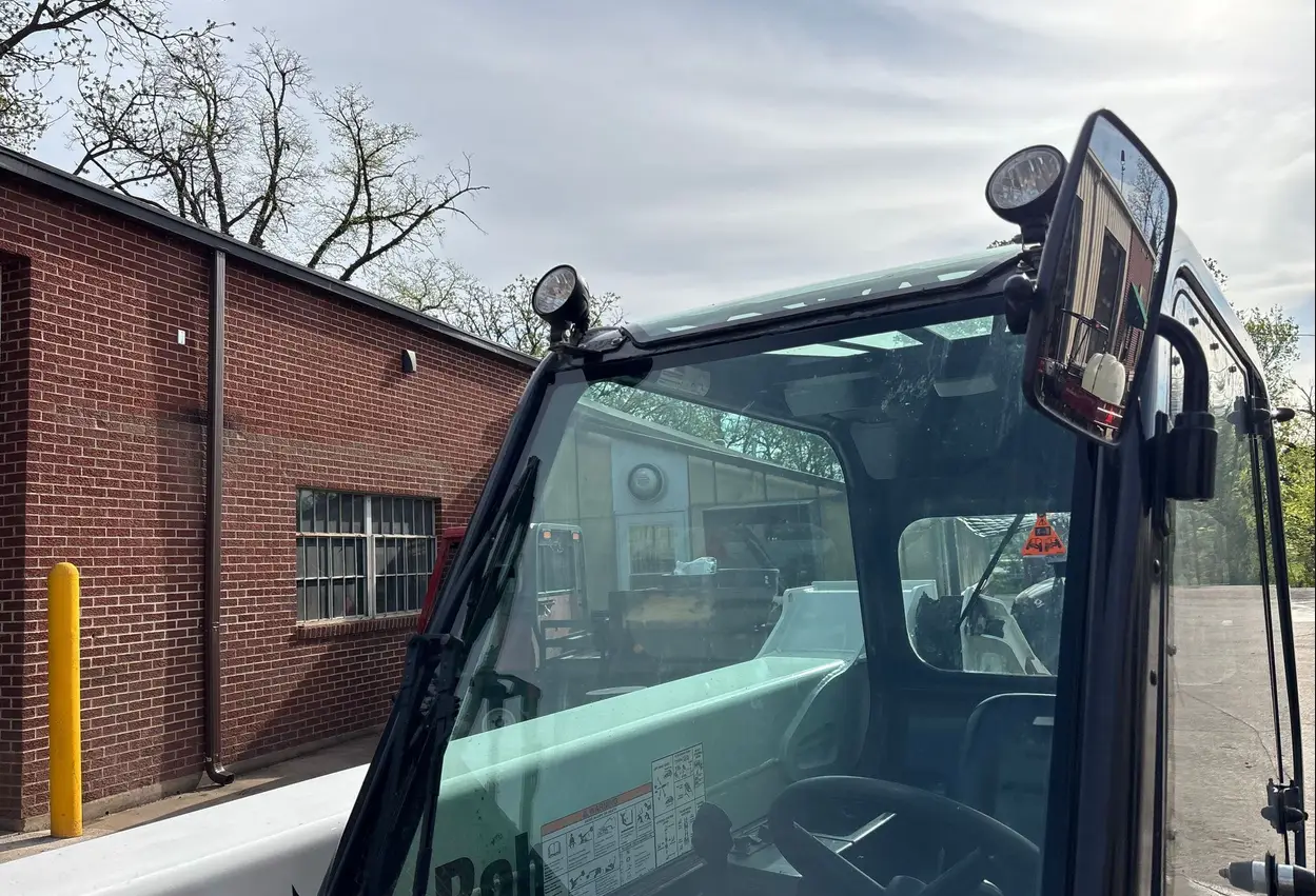 2016 Bobcat V417 telehandler